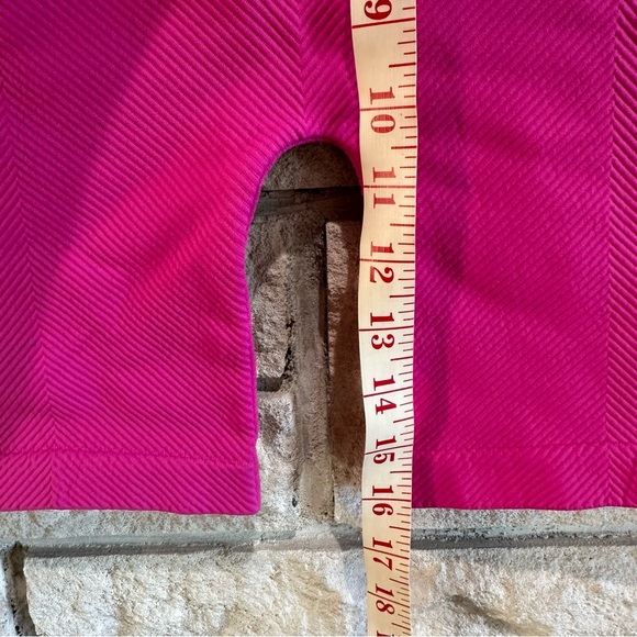 Nikibiki Women's Athletic Biker Shorts - Pink - Picture 3 of 5